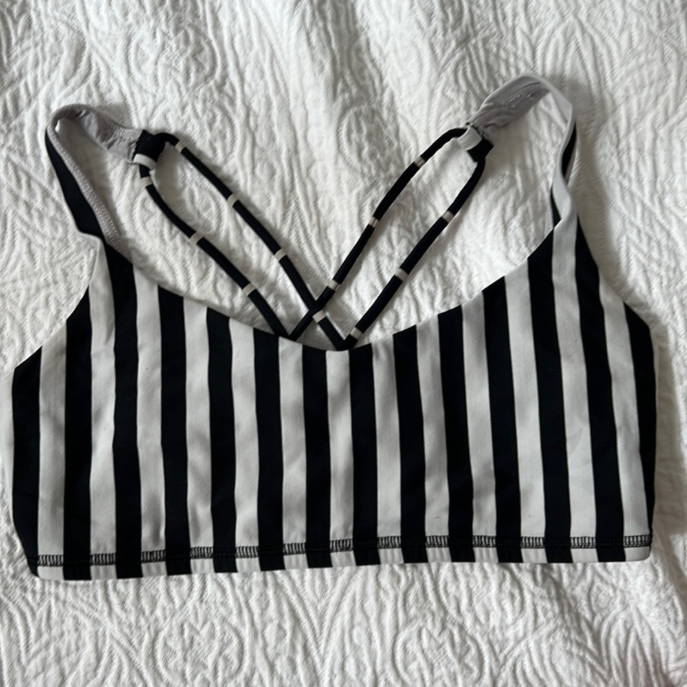 Lululemon sports bra in black and off white stripes in size 4